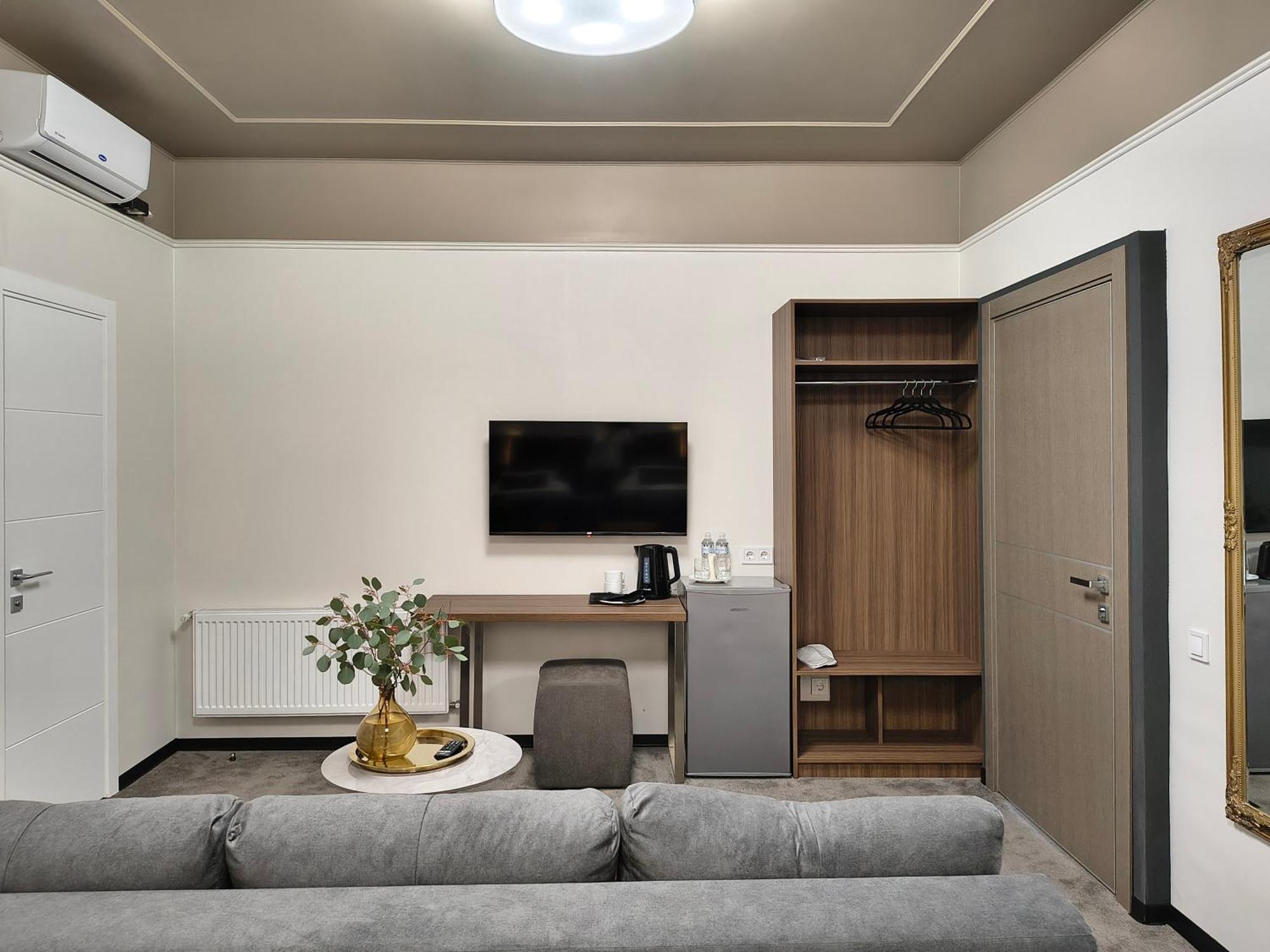 Mini Hotel On Brovarskaya Brovary Ngoại thất bức ảnh