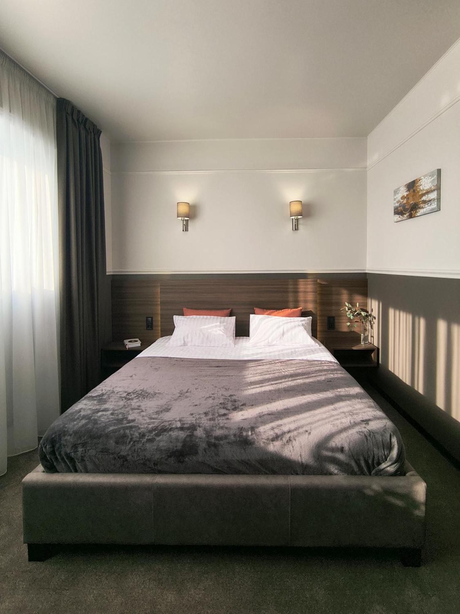 Mini Hotel On Brovarskaya Brovary Ngoại thất bức ảnh