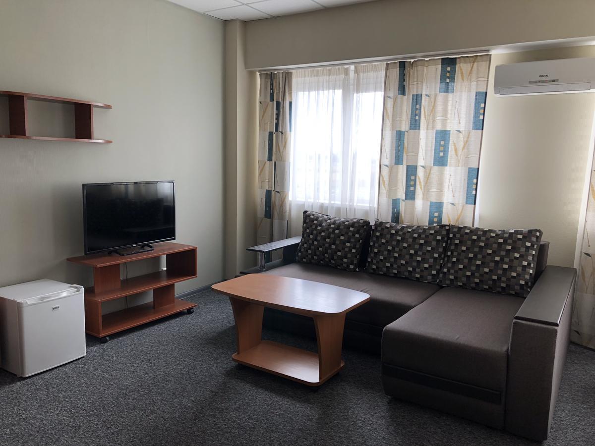 Mini Hotel On Brovarskaya Brovary Ngoại thất bức ảnh